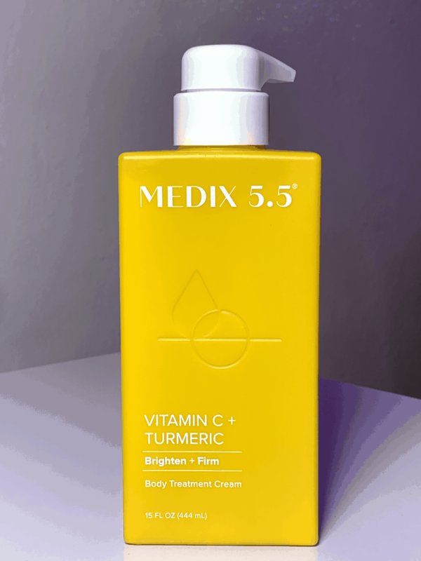 Medix5 5 Medix 5.5 Vitamin C + Turmeric Cream. Firming & Brightening
